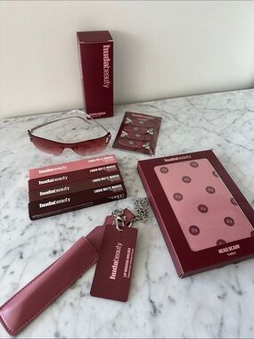 8 Piece Huda Beauty Set